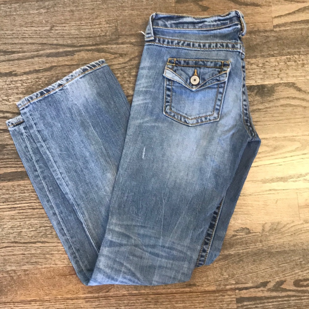 Victoria Secret Distressed Low Rise 5 flap Jeans